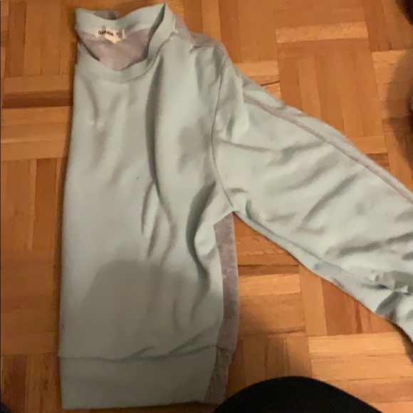 Blue garage cropped sweater
